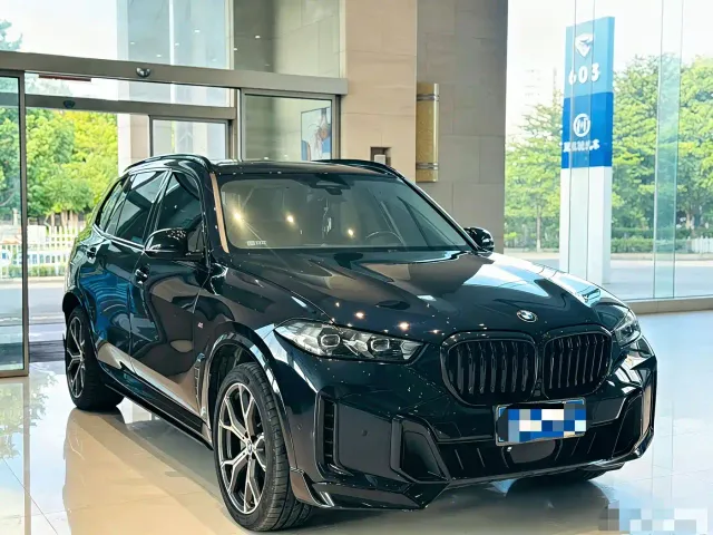 BMW X5 — Фото автомобиля 2