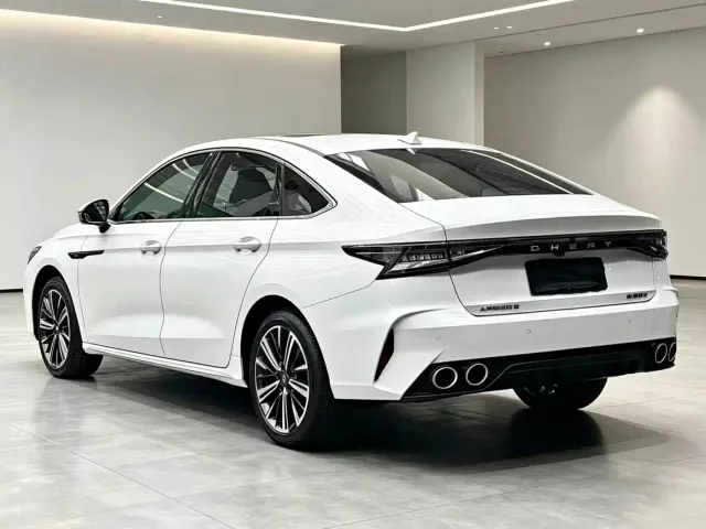 Chery Arrizo 8 — Фото автомобиля 12