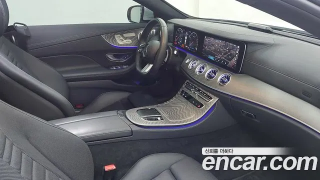 Mercedes-Benz E-Class — Фото автомобиля 9