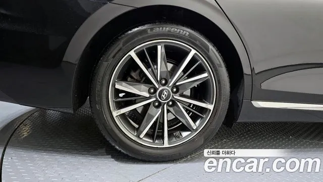 Hyundai Grandeur Новый Grandeur IG — Фото автомобиля 5