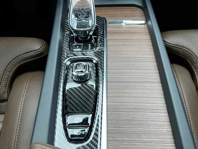 Volvo XC60 — Фото автомобиля 28