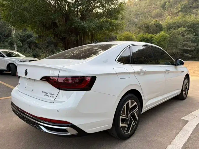Volkswagen Sagitar — Фото автомобиля 7