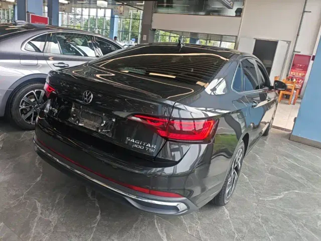 Volkswagen Sagitar — Фото автомобиля 6