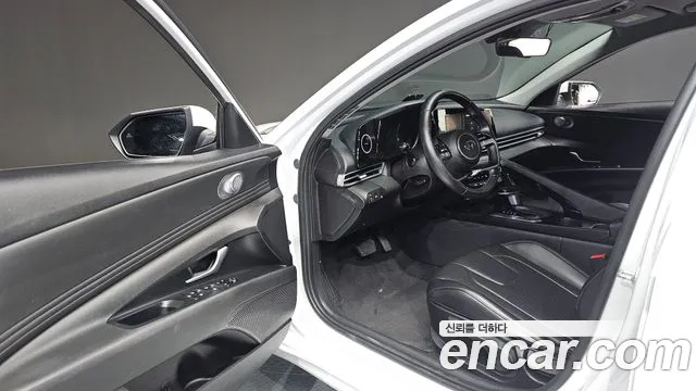 Hyundai Avante CN7 — Фото автомобиля 15