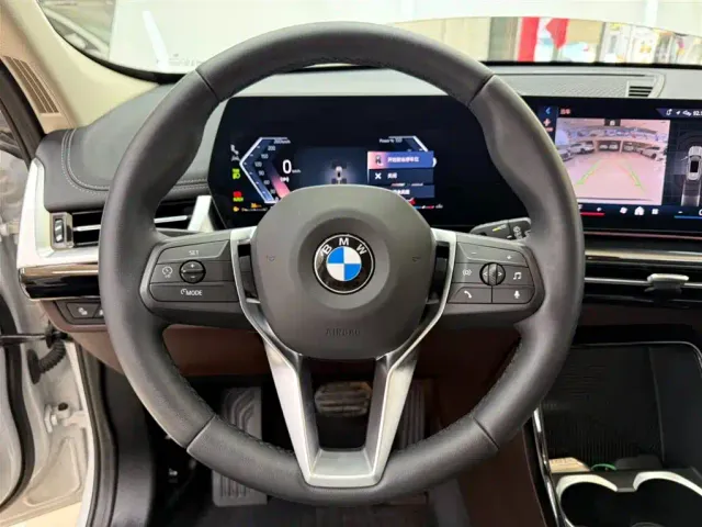 BMW X1 — Фото автомобиля 11