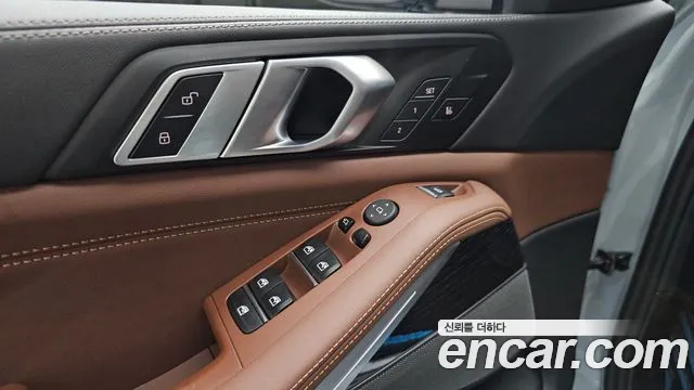 BMW X5 xDrive 40i M Sport — Фото автомобиля 30