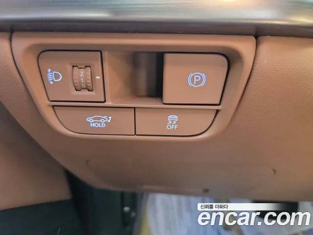 Hyundai Grandeur Grandeur (GN7) 2.5 Бензин 2WD — Фото автомобиля 13
