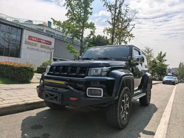 Фотография автомобиля — BAIC BJ40