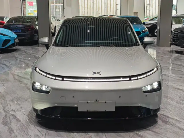 Xpeng P7 — Фото автомобиля 2