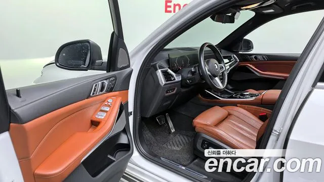 BMW X7 — Фото автомобиля 11