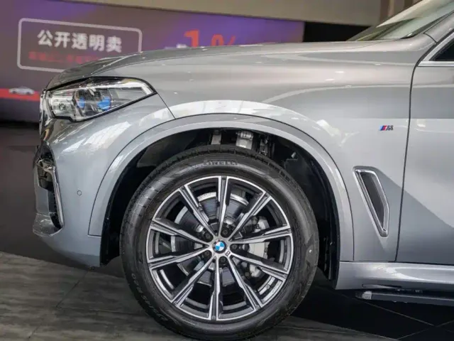 BMW X5 — Фото автомобиля 5