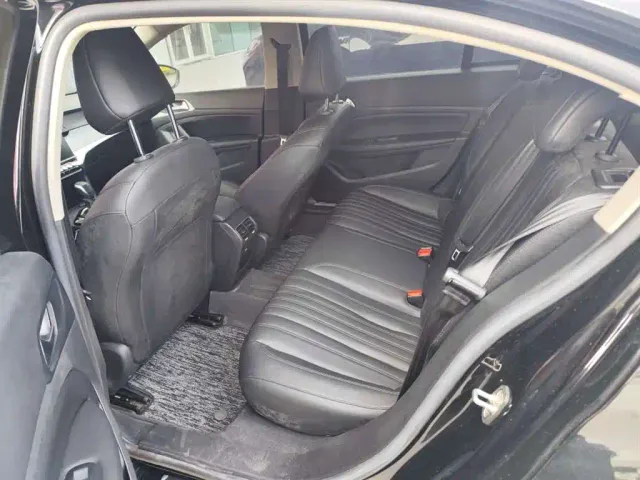 Peugeot 408 — Фото автомобиля 5