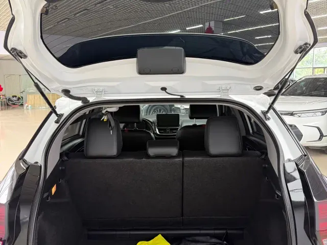 Toyota YARiS L Zhi Xuan — Фото автомобиля 17