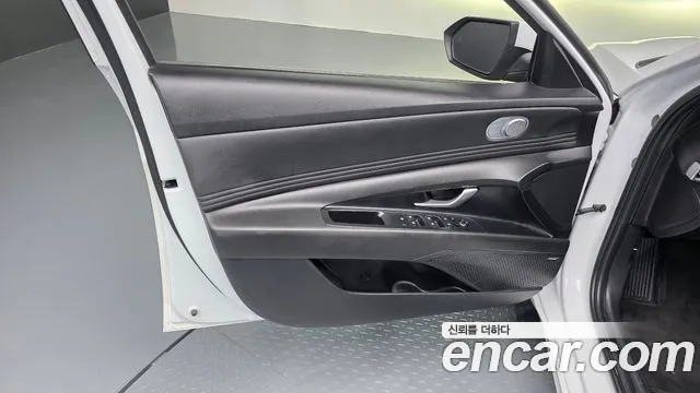 Hyundai Avante CN7 — Фото автомобиля 13