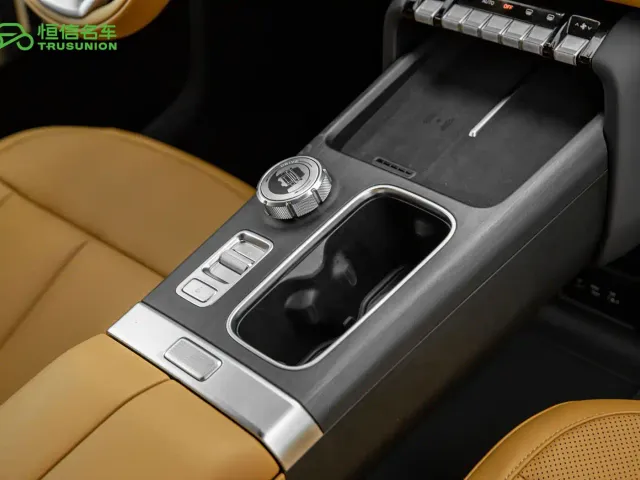 iCAR V27 — Фото автомобиля 19