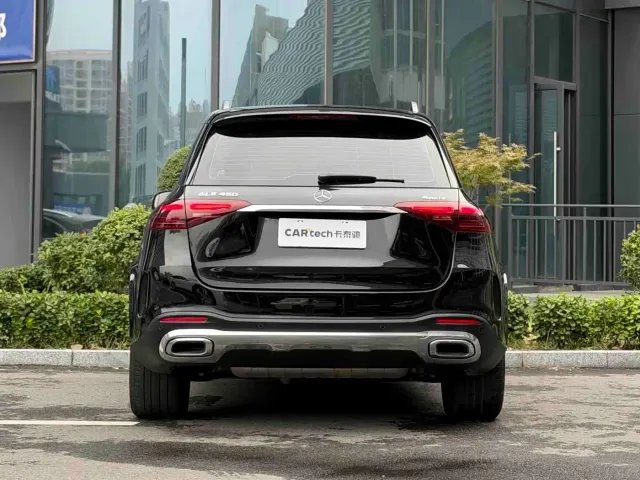 Mercedes-Benz GLE-Class — Фото автомобиля 3
