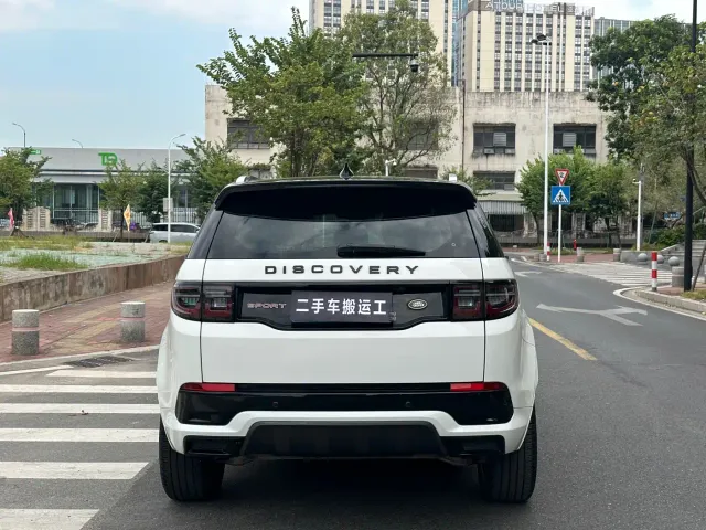 Land Rover Discovery Sport — Фото автомобиля 5