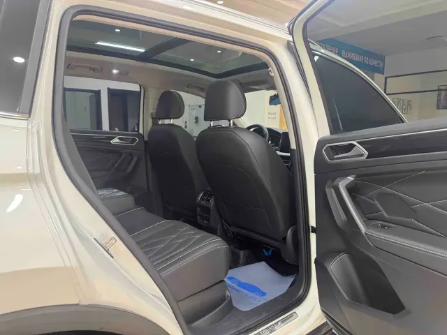 Volkswagen Tiguan L 2023 280TSI 2WD Trend Limited Edition — Фото автомобиля 9