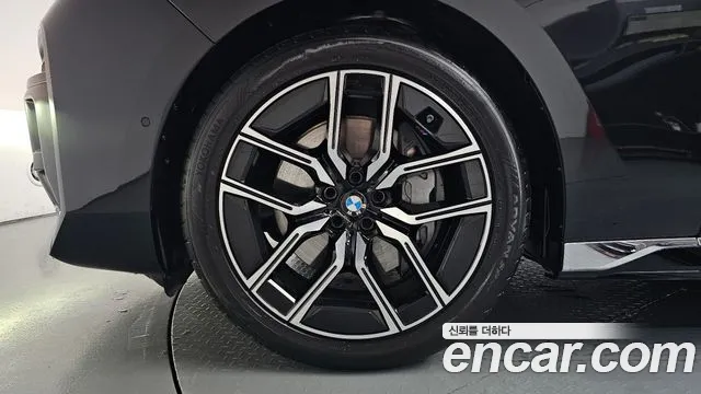 BMW 7-Series 7 серия (G70) 740i xDrive M Sport Limited — Фото автомобиля 5