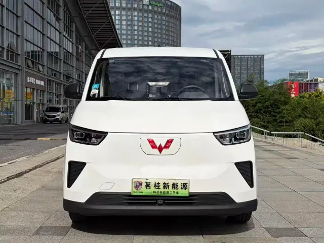 Wuling Yangguang — Фото автомобиля 2