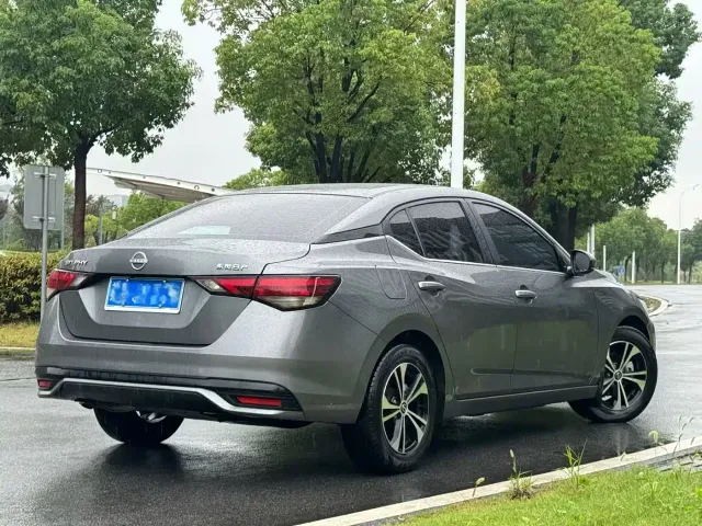 Nissan Sylphy — Фото автомобиля 5