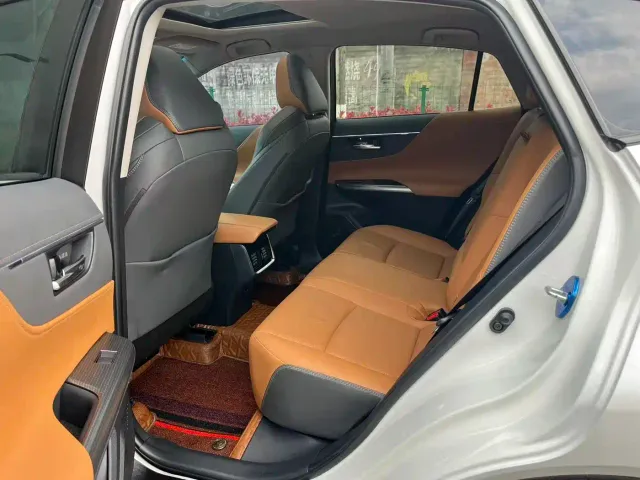 Toyota Venza — Фото автомобиля 7