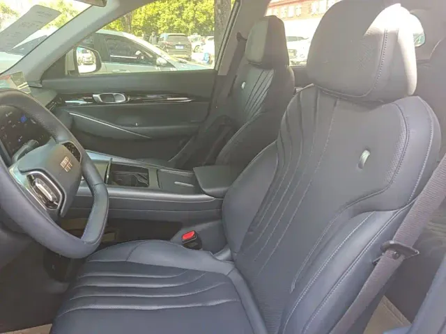 Geely Galaxy E5 — Фото автомобиля 14