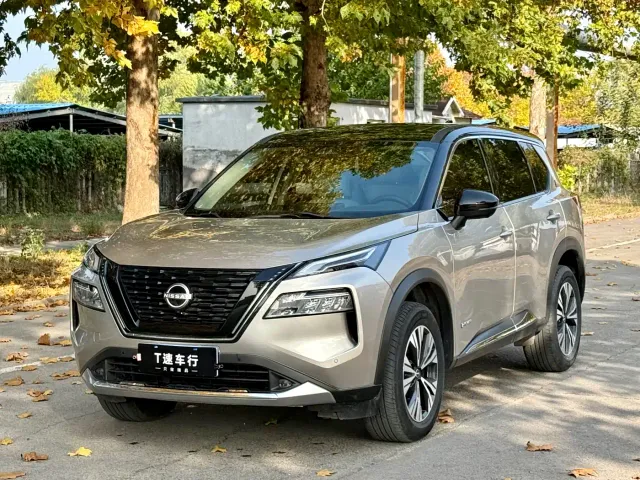 Фотография автомобиля — Nissan X-Trail