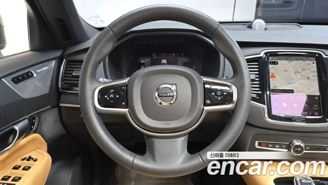 Volvo XC90 — Фото автомобиля 20