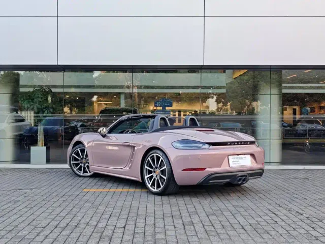 Porsche 718 — Фото автомобиля 3
