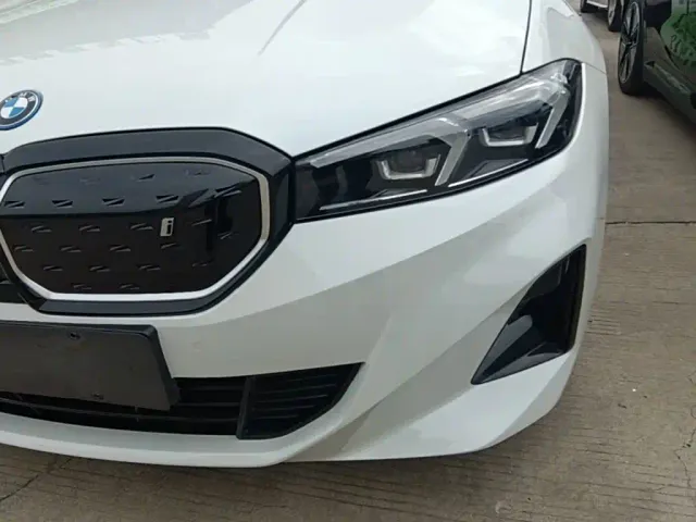 BMW i3 — Фото автомобиля 23