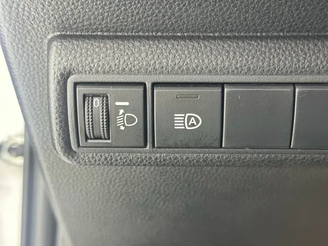 Toyota Corolla — Фото автомобиля 16