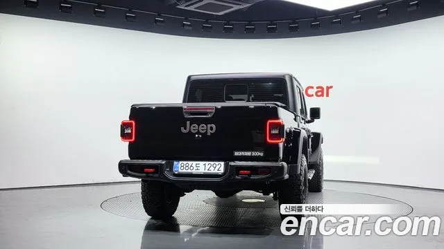 Jeep Gladiator — Фото автомобиля 4