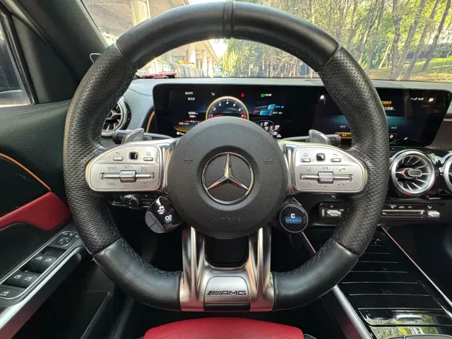 Mercedes-Benz GLB AMG — Фото автомобиля 20