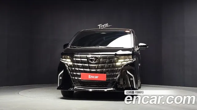 Toyota Alphard — Фото автомобиля 3