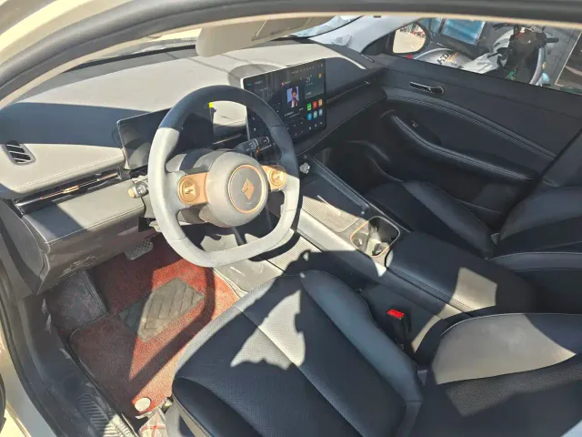 Baojun Yunhai — Фото автомобиля 14