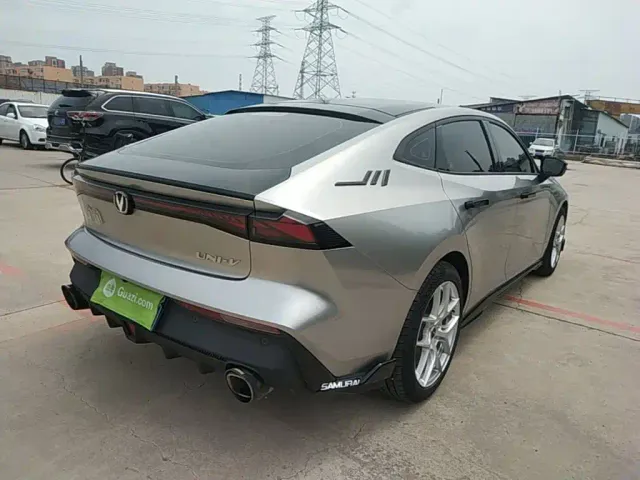 Changan UNI-V — Фото автомобиля 6