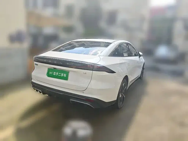 Geely Galaxy L6 — Фото автомобиля 4
