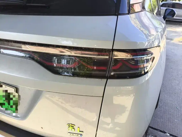 BYD Song L DM-i — Фото автомобиля 7