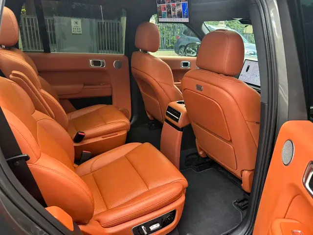 Li Auto L9 — Фото автомобиля 7