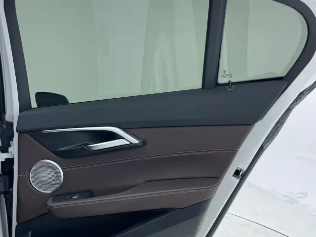 BMW 1 Series — Фото автомобиля 13