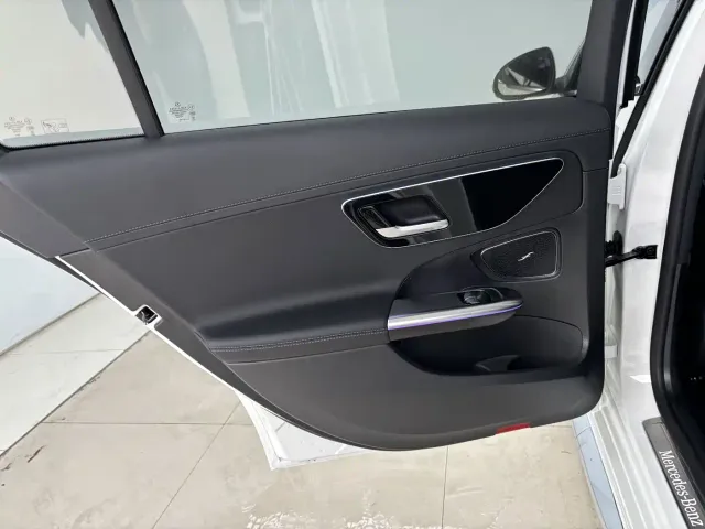 Mercedes-Benz C-Class — Фото автомобиля 22