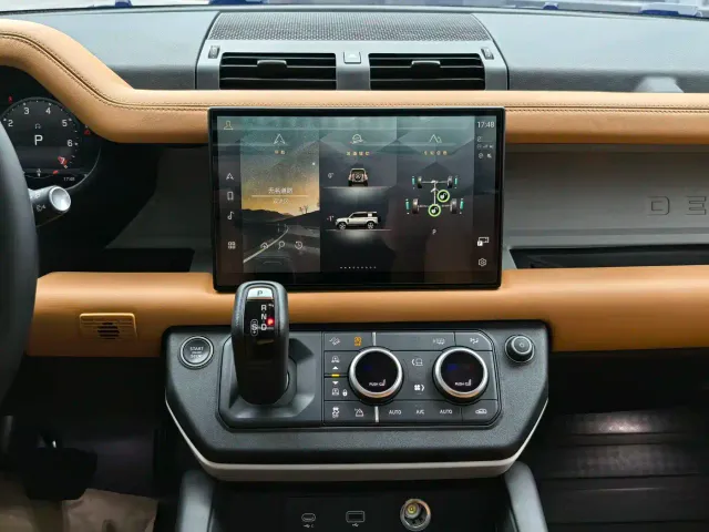 Land Rover Defender — Фото автомобиля 6