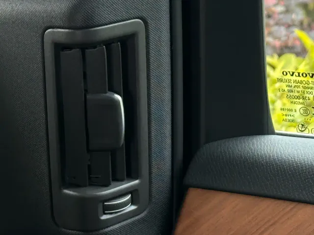 Volvo XC90 — Фото автомобиля 18