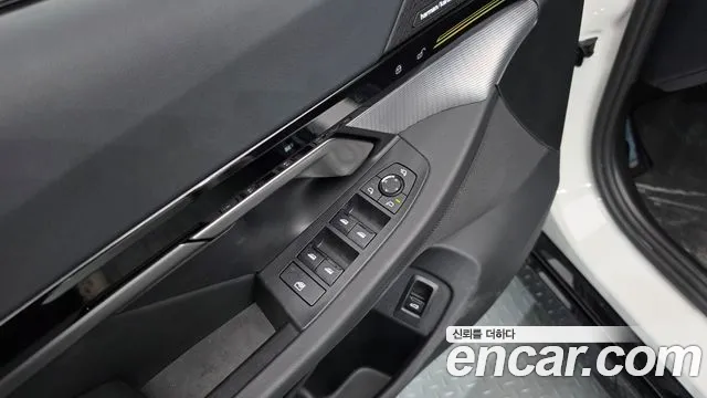 BMW 5 Series G60 — Фото автомобиля 25