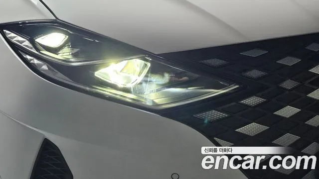Hyundai Grandeur (New) Hybrid — Фото автомобиля 7