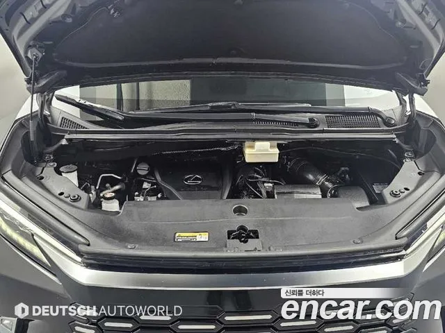 Lexus LM — Фото автомобиля 6