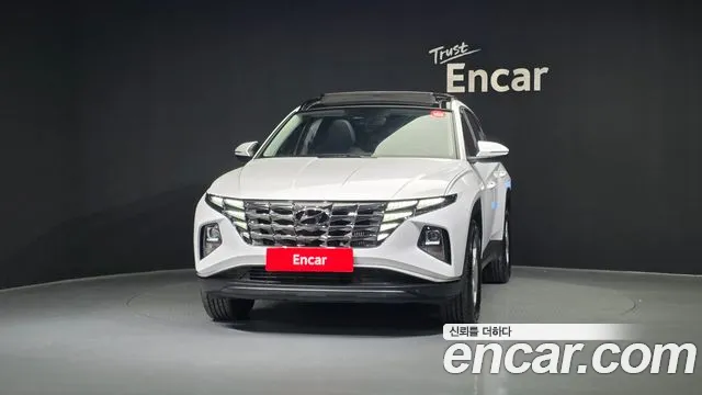 Hyundai Tucson Tucson (NX4) Дизель 2.0 2WD — Фото автомобиля 3