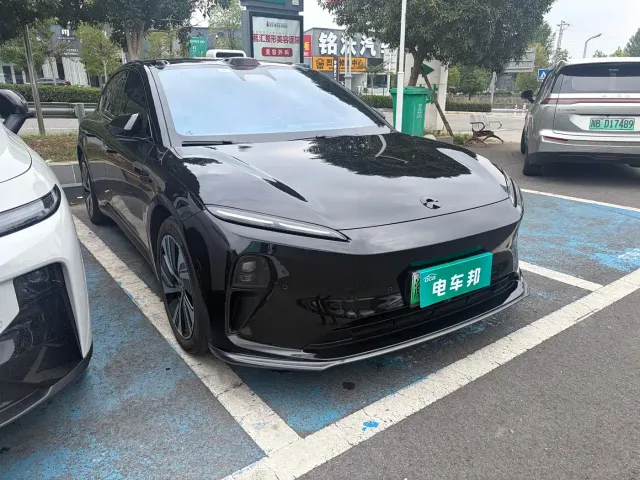 Nio ET5 — Фото автомобиля 3