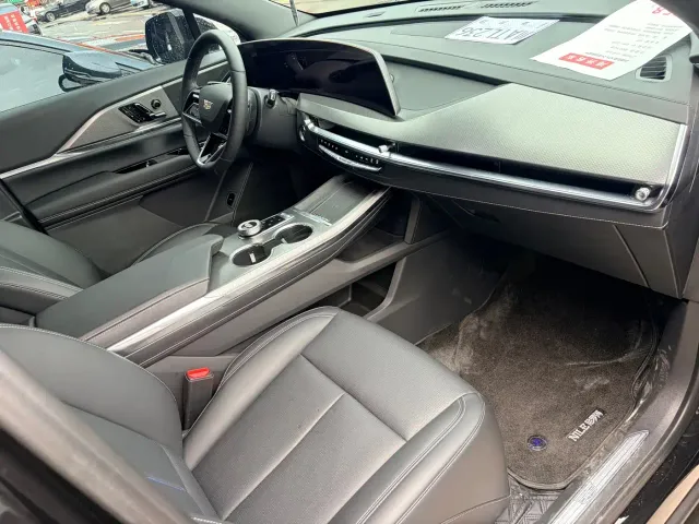 Cadillac XT5 — Фото автомобиля 11